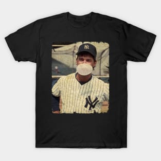 Don Mattingly (Donnie Baseball) in New York Yankees T-Shirt